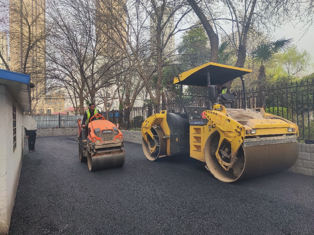 鄭州品質瀝青路，開啟美好旅程